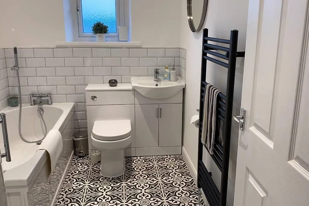 Four Double Bedroom Home - Free Parking And Wi-Fi Horsforth Casa vacanze