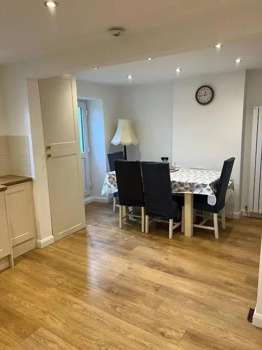 Casa vacanze Four Double Bedroom Home - Free Parking And Wi-Fi Horsforth