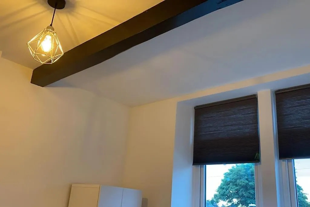 Four Double Bedroom Home - Free Parking And Wi-Fi Horsforth Regno Unito
